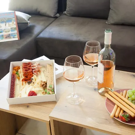 Kamares Loft 아파트 *